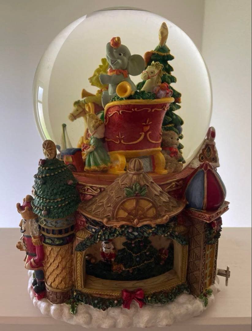 スノードームクリスマス 置物 飾り物