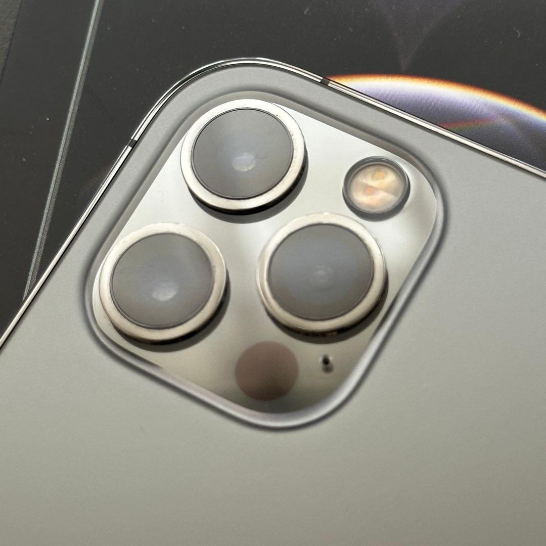 美品 Apple iPhone 12 Pro 256GB RIMOWAケース