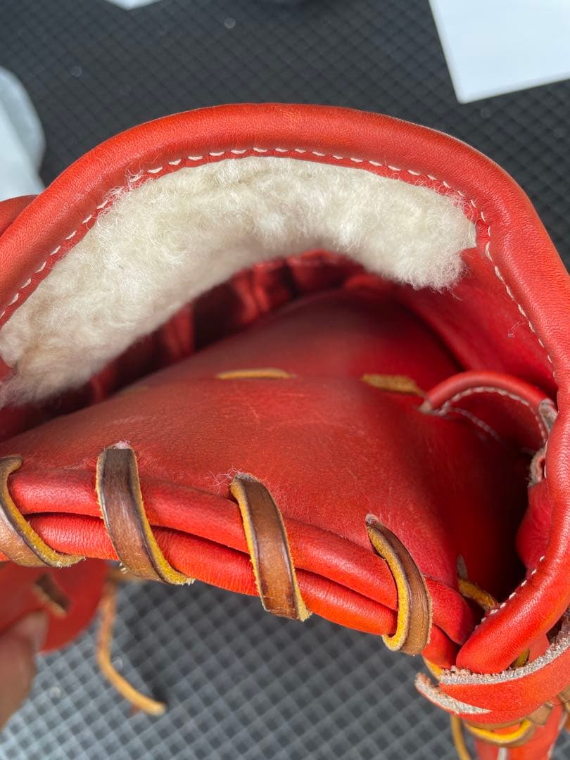 Under Armour 硬式野球グローブ　内野手　収納袋付き