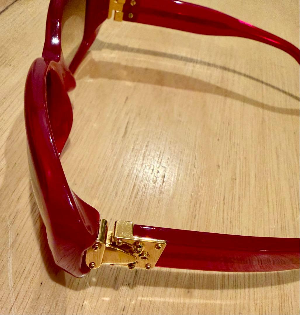 LOUIS VUITTON レッド サングラス