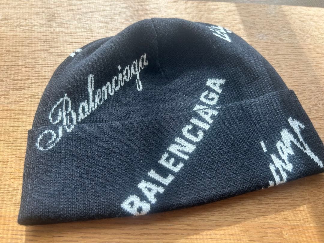 BALENCIAGA ニット帽 ブラック