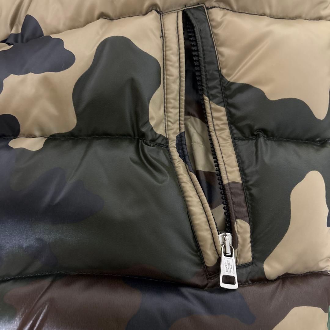 BEAMS　迷彩　MONCLER　TIBET　モンクレールダウンベスト　チベット