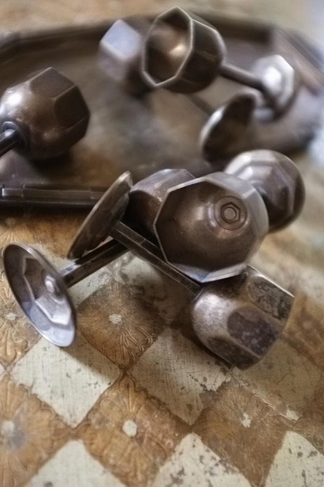 sold 1900s フランス 多数派オクトゴナル リキュールカップとトレイ