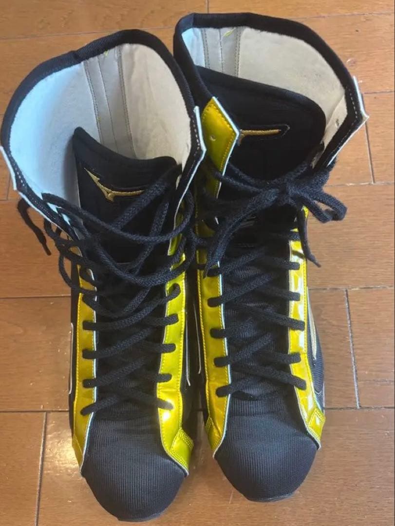 Mizuno ボクシングシューズ 黒/黄 ハイカット