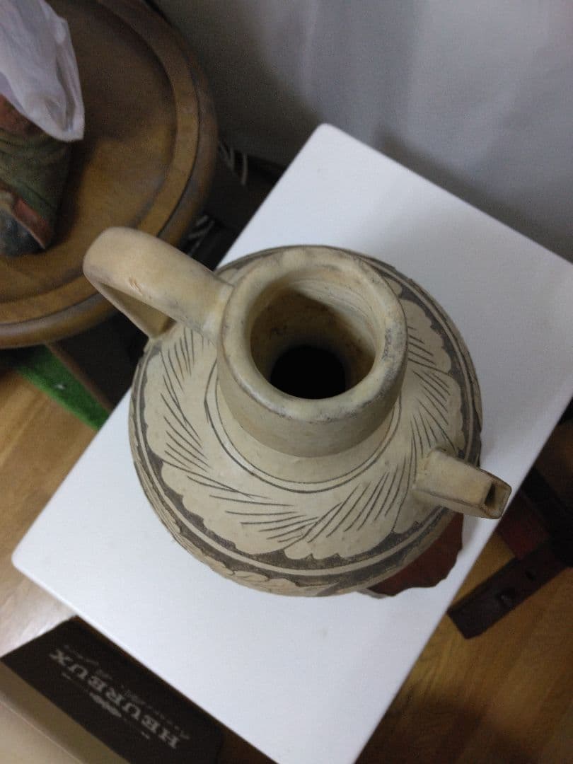 中国美術磁州窯牡丹紋水注