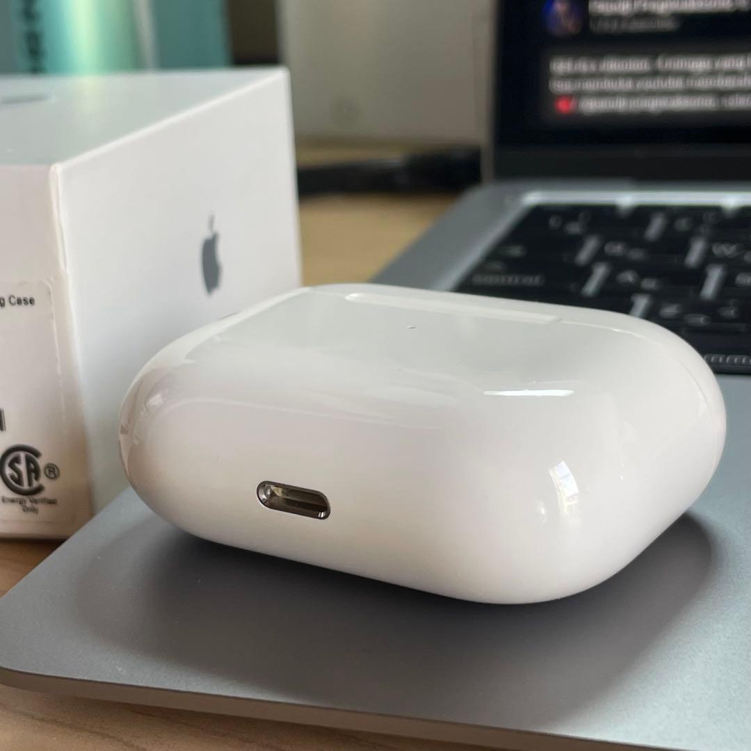 AirPods Pro 第1世代 Lightning 純正付属品完備