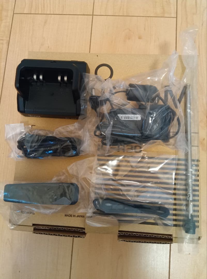 アイコム　IC-R30　広帯域受信機