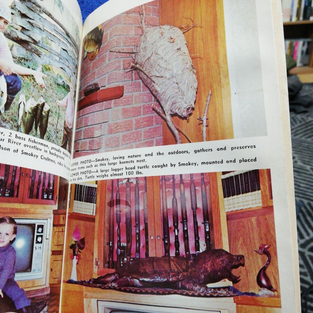 洋書 Smokey and the Fouke Monster by Crabtree