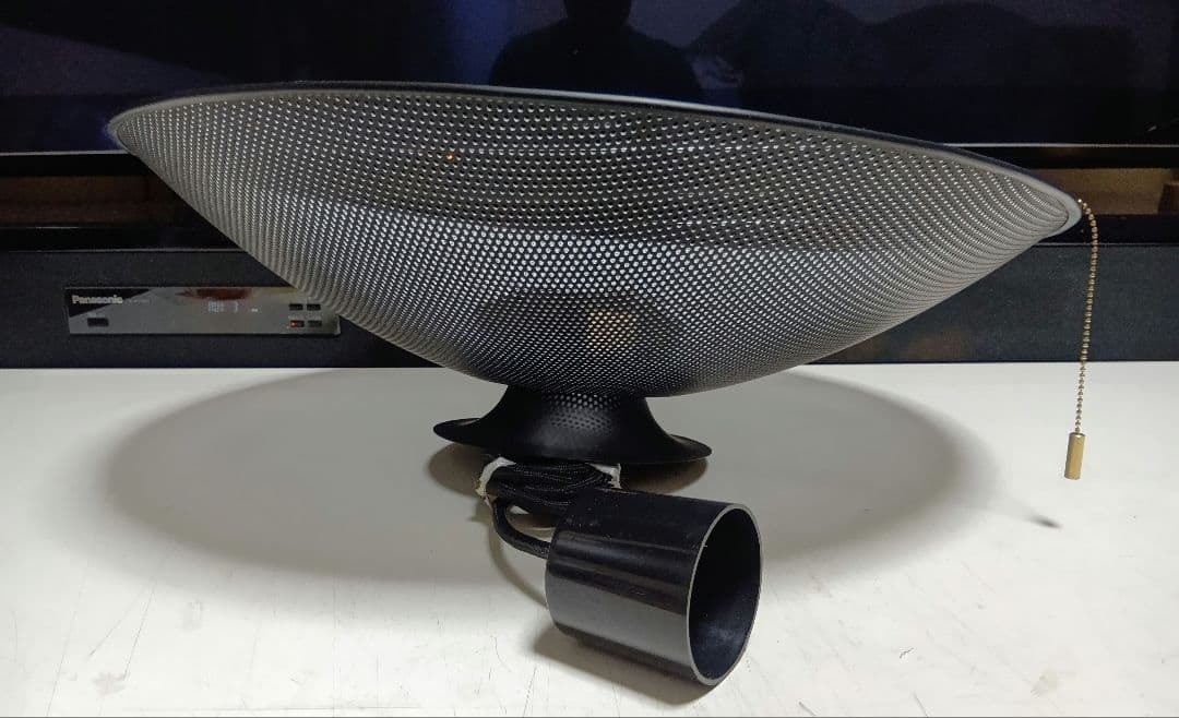 レア　廃盤　1980's　スペースエイジ　ポストモダン　パンチングメタル　ライト