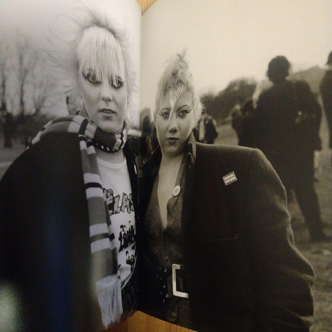 洋書 Made in the UK: The Music of Attitude