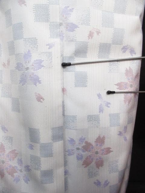 未着用に近い！さが美製＊白大島紬＊本場大島紬＊着物＊防水済み＊１６６ｃｍ＊裄６９