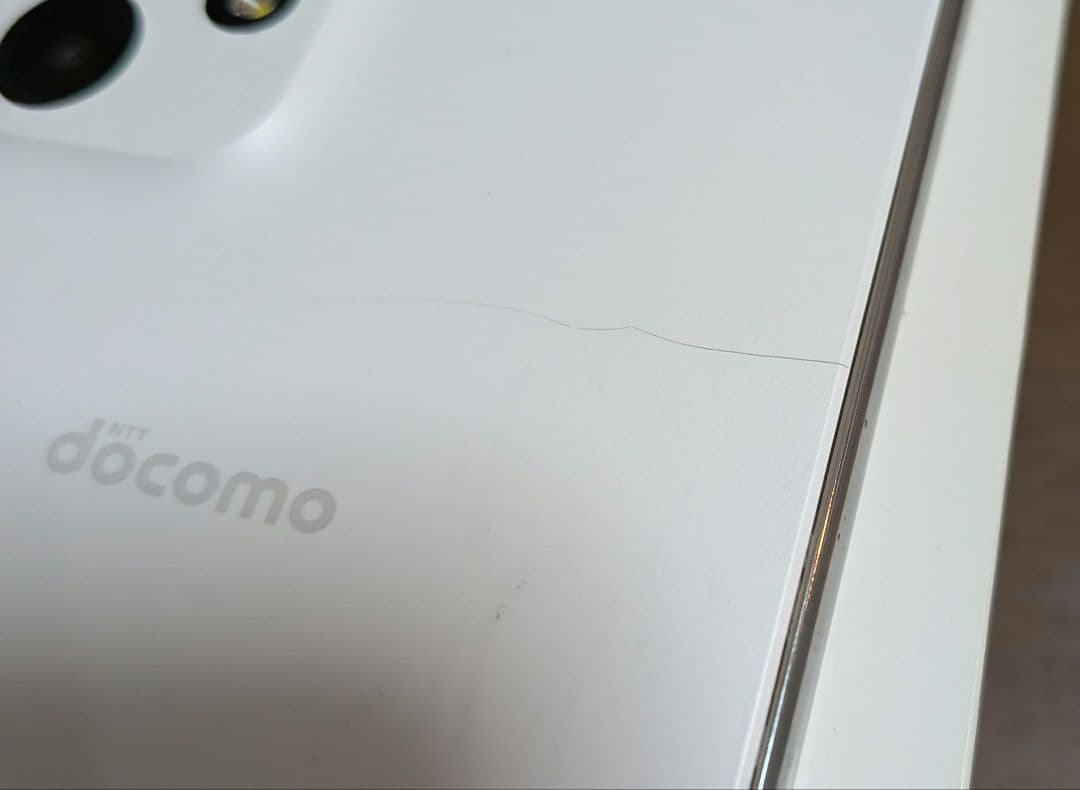 R*0様 Samsung Galaxy A53 5G ホワイト　キャリアDOCO