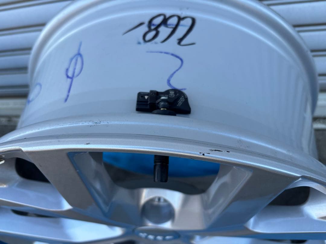 かにやん　2023年式　ジープグランドチェロキー　純正ホイール4本セット