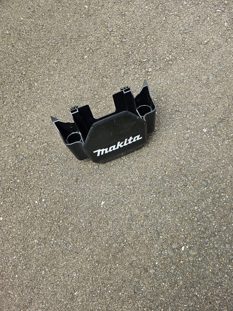 マキタ充電式集じん機VC157D