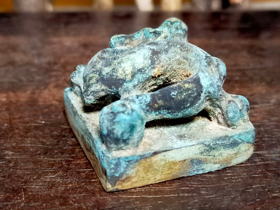 ♥とても古い♥　中国　♥印鑑♥　箱付き　印　龍　はんこ　篆刻　骨董　古玩