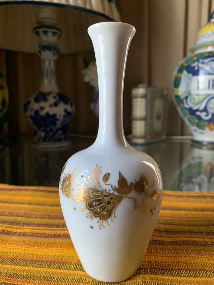 ビヨンヴィンブラッド　ビンテージ・ローゼンタール白磁に金彩蓋物・花瓶セット！