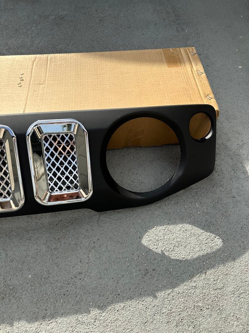 ジムニー JB64 JB74 用 フロントグリル スズキエンブレム付