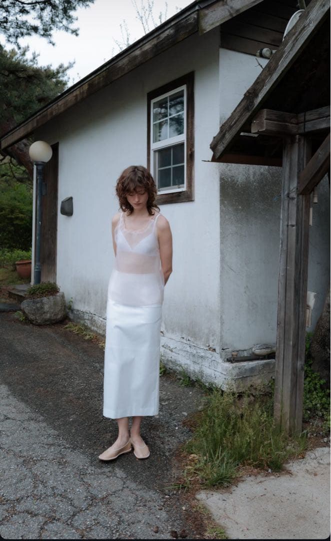 値下げ【新品未使用】MONOHA 24SS Organza sleeveless