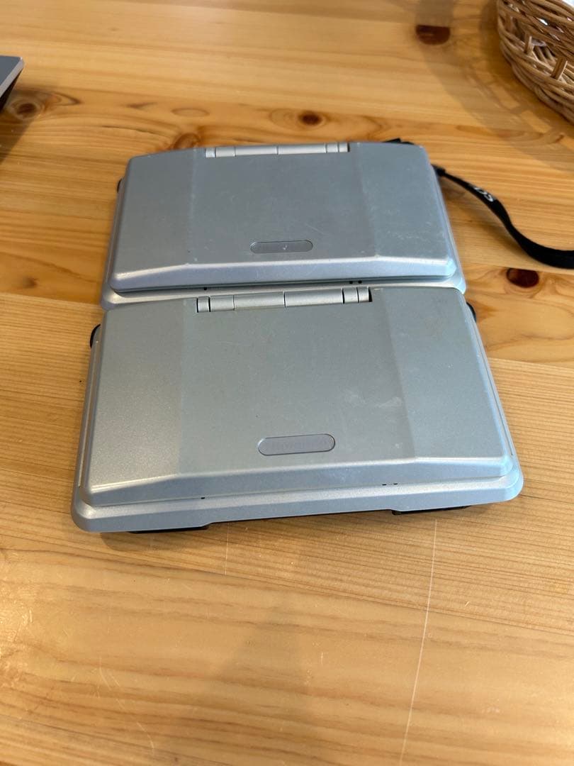 ニンテンドーDS二つセット