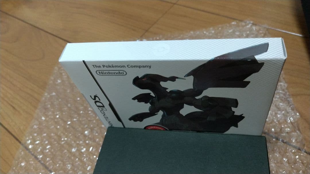 新品未開封 ポケットモンスター ホワイト 美品