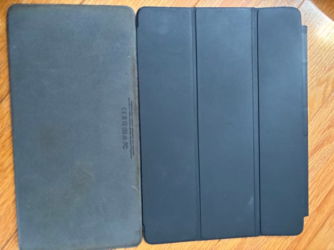 iPadPro10.5 2017 MPHG2J/A 256GB 中古品 ケース付