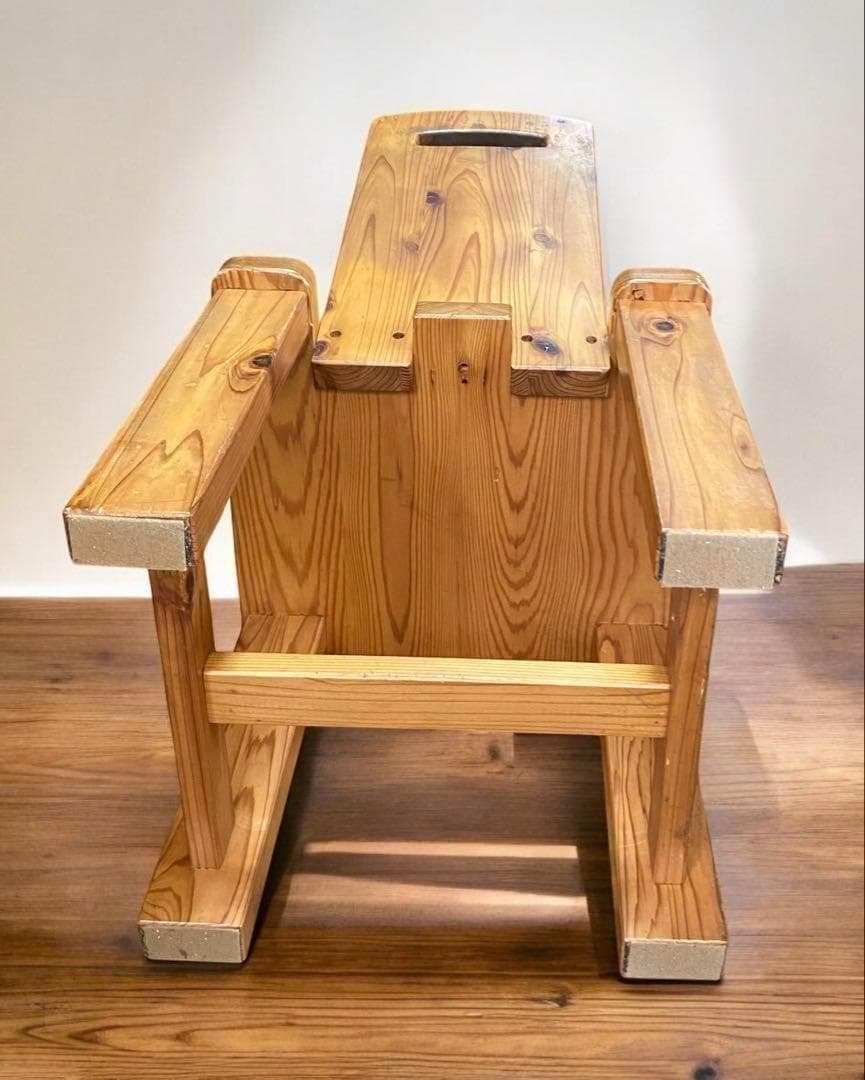 一生もの★重厚なウッドチェア②（1脚）　すべて木製　カントリー風のお店やお部屋に