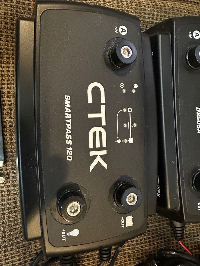 CTEK 走行充電器　D250SA SMARTPASS120セット