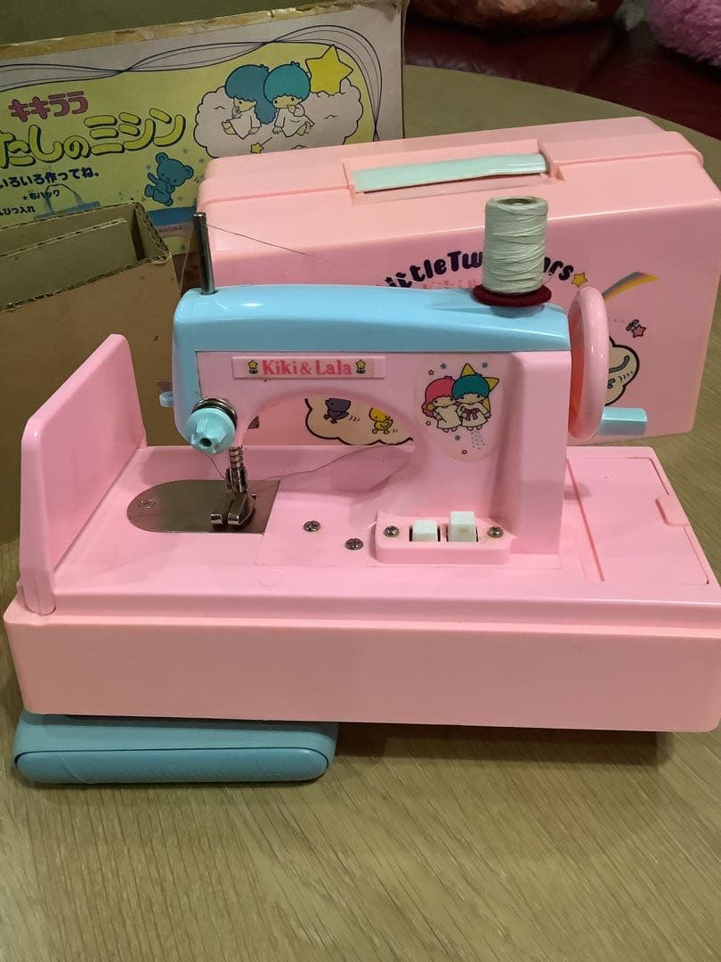 昭和レトロ•激レア•キキララわたしのミシン