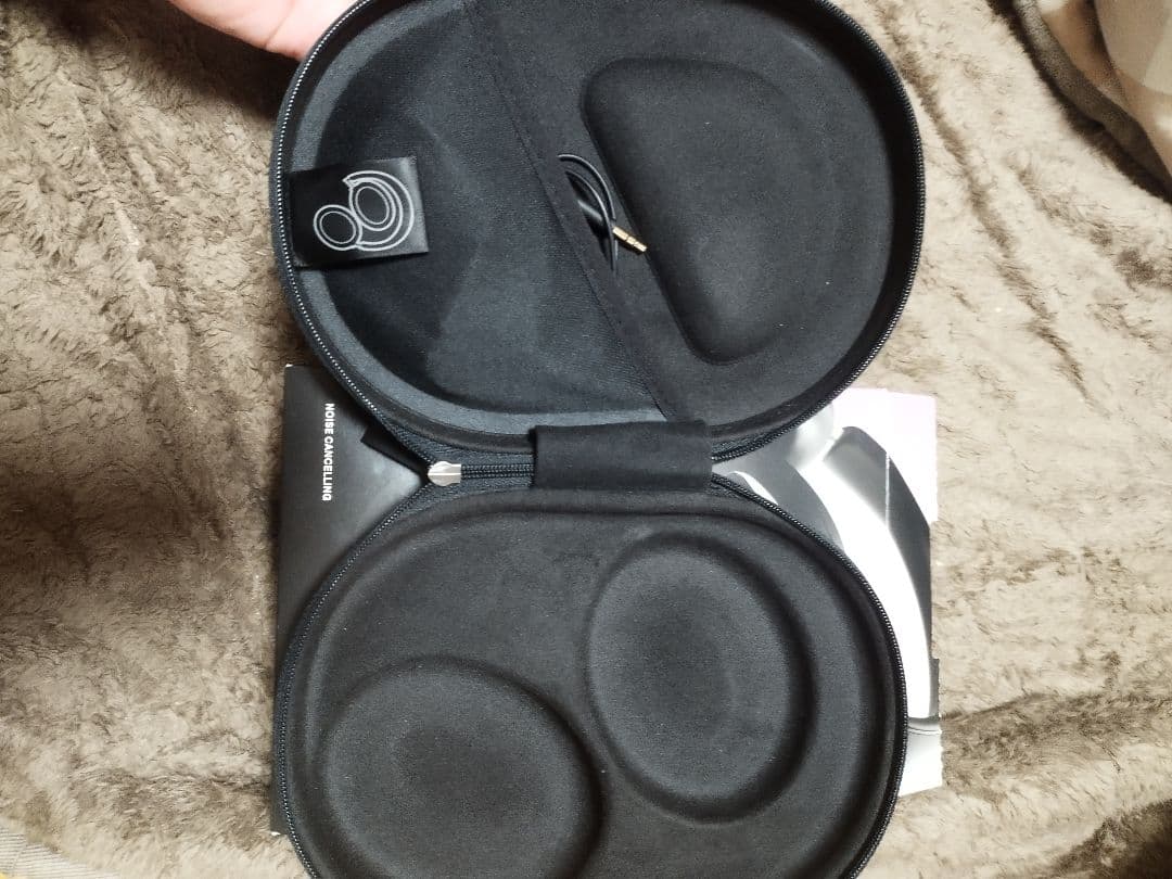 ヘッドホン hk1377