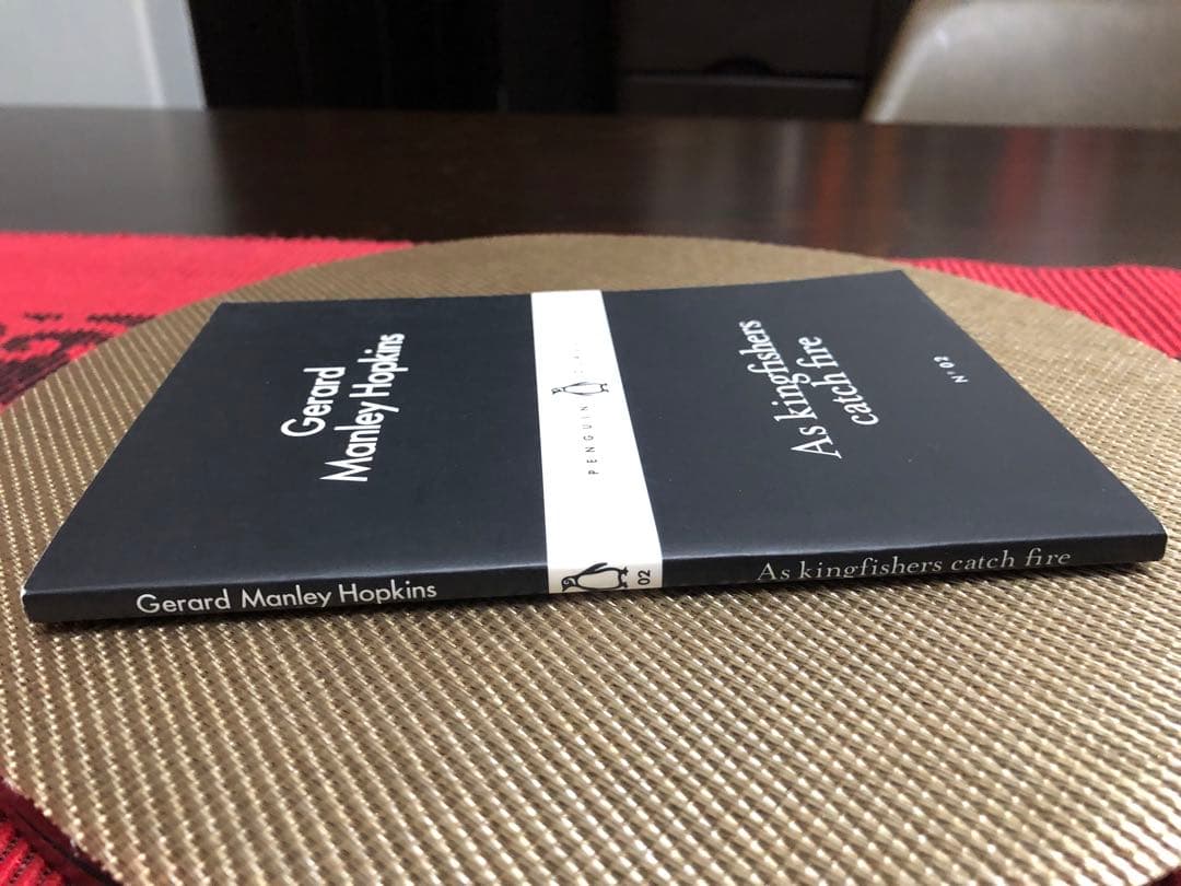 希少　As kingfishers catch fire