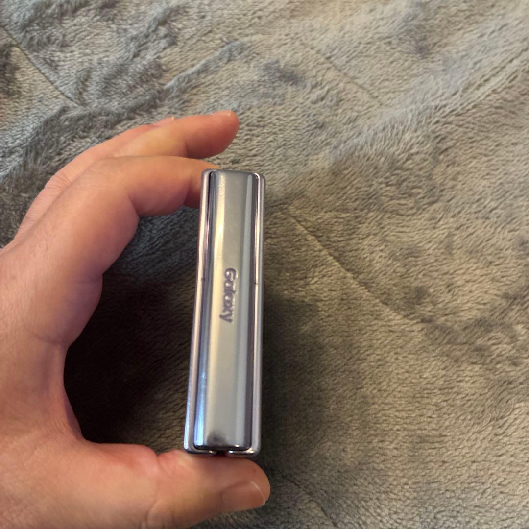 docomo Galaxy Z Flip4 本体　ジャンク