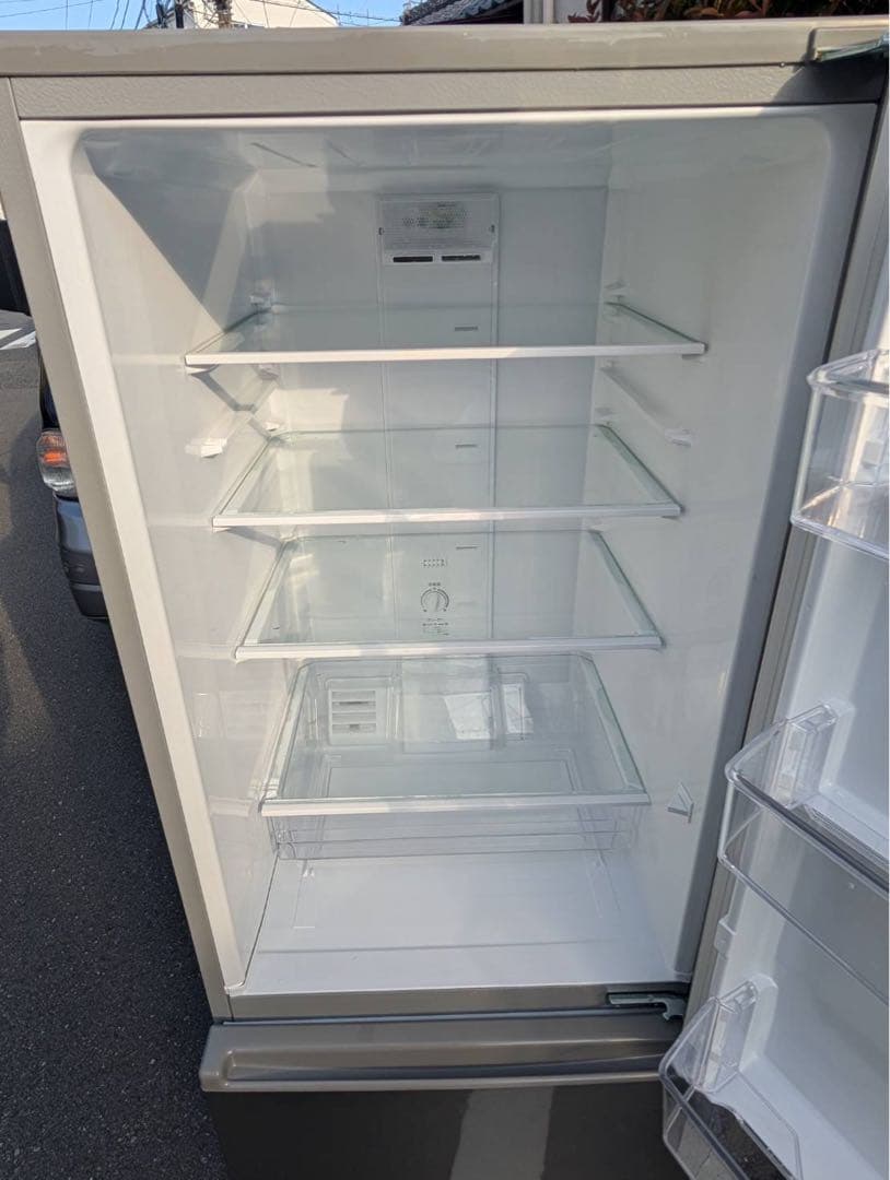 izumi　美品 AQUA 冷蔵庫 201L 2023年式 シルバー