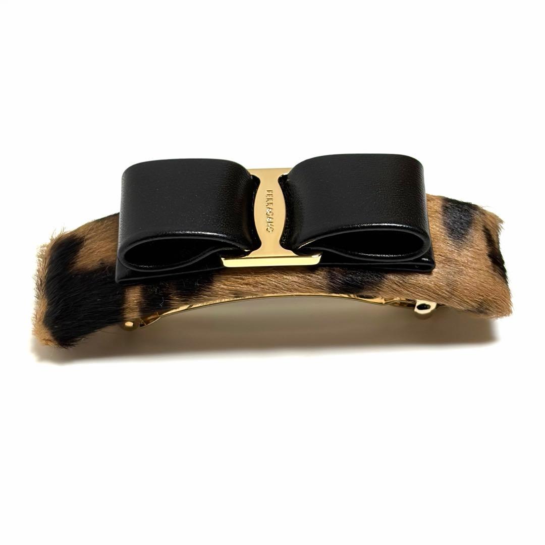 Ferragamo バレッタ ヴァラ レザー ポニーカーフ アクセサリー 美品