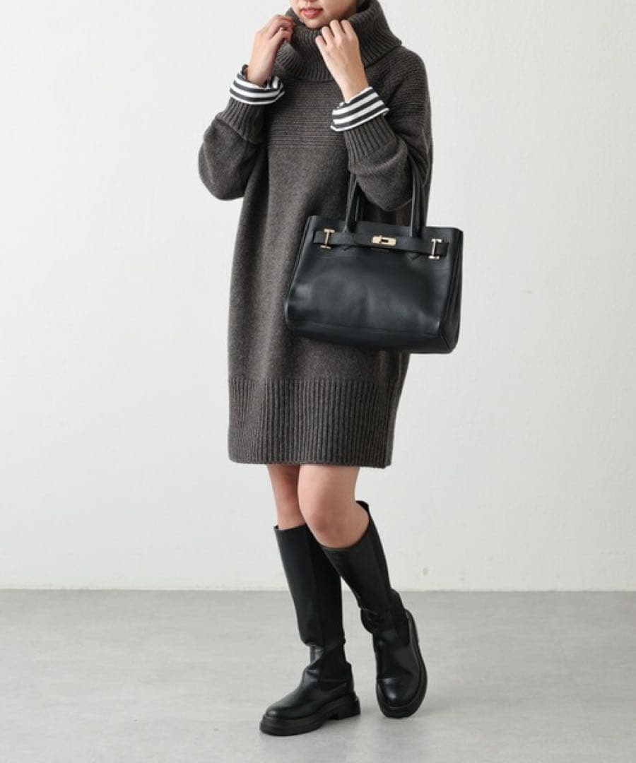 美品　TICCA ウール100％　ニットワンピース タートルネック　ティッカ