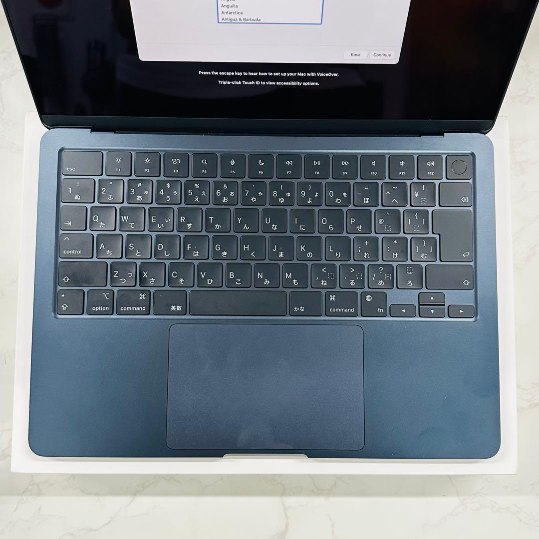 MacBook Air 13インチ 2022 M2 16GB 256GB