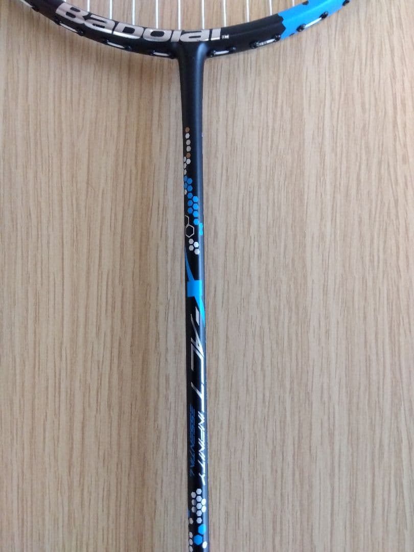 【BABOLAT】バドミントンラケット