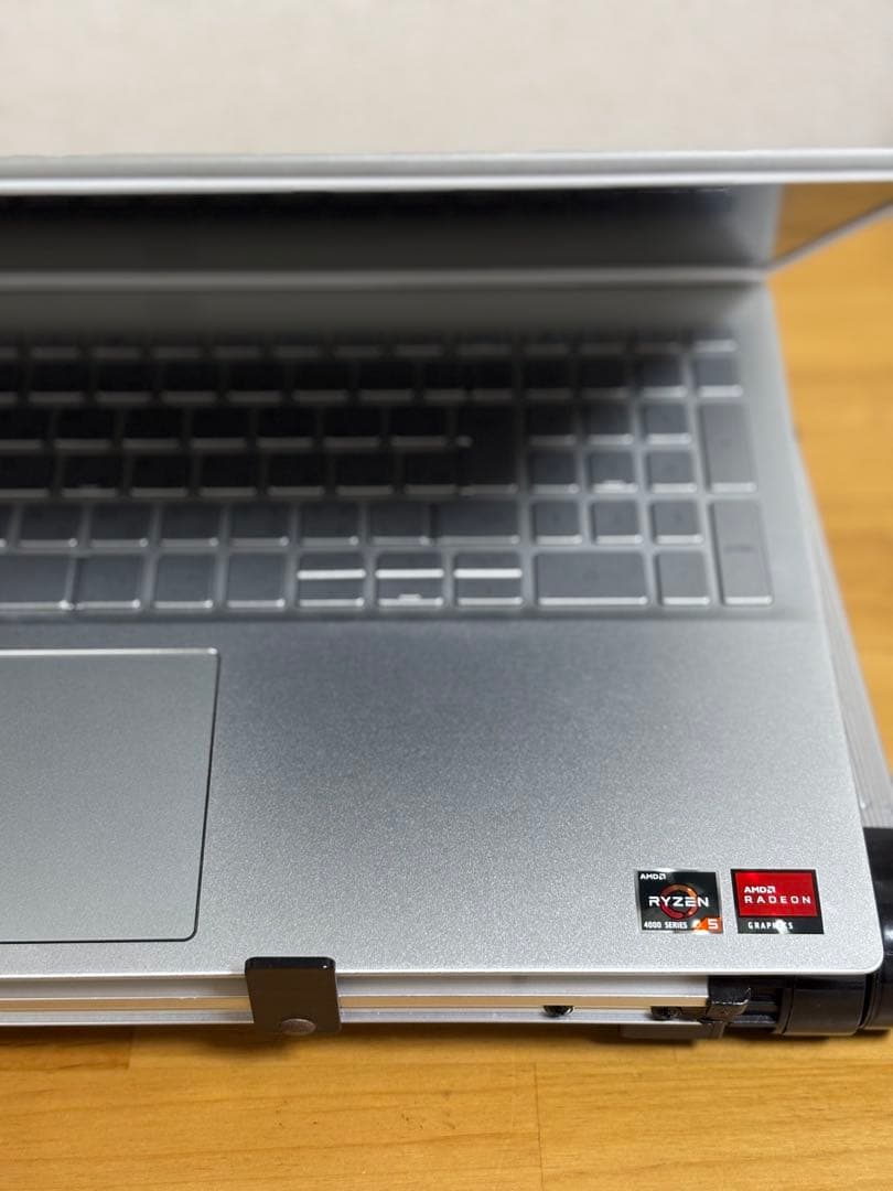 美品 Inspiron 15 5000 プレミアム Ryzen 5 アルミ個体