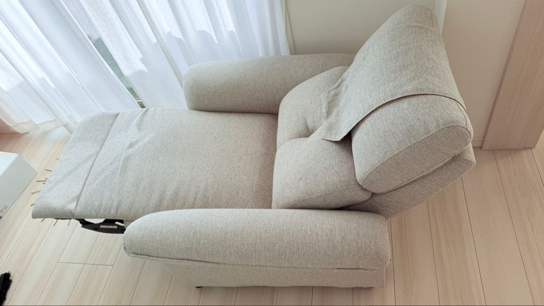 ニトリ リクライニング機能付きグレーソファ