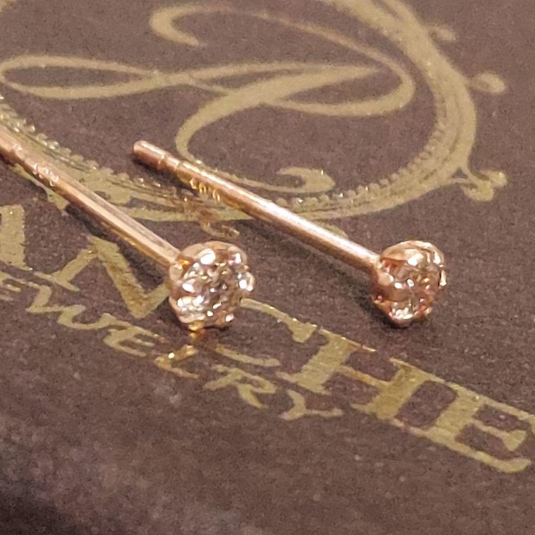アヴァランチ　K18 天然ダイヤ0.1ct 両耳ピアス　新品、未使用品！10K