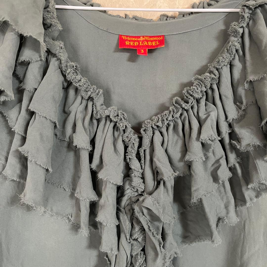 ヴィヴィアン　フリル　トップス