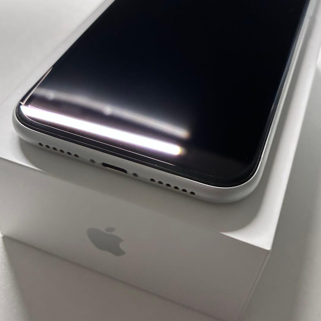 Apple iPhone XR 64GB ホワイト 箱付き