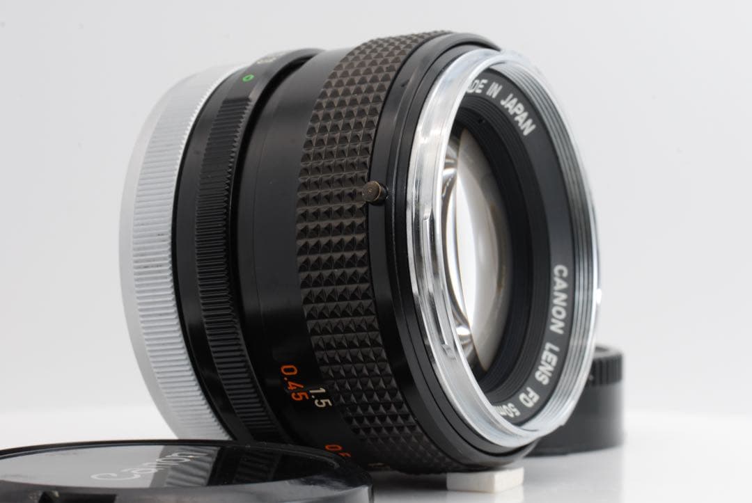 【極上美品級 】Canon FD 50mm f1.4 整備済 希少な銀枠デザイン