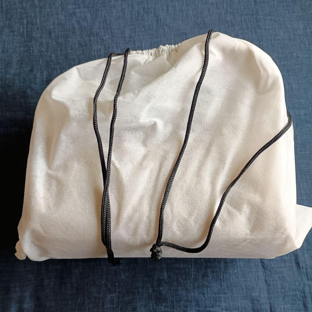 新品タグ付き】BEARDSLEY ビアズリー レザーボディバッグ　ベージュ