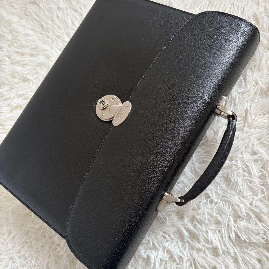 アクアスキュータム ブリーフケース ダレスバッグ 黒 レザー 鍵付き