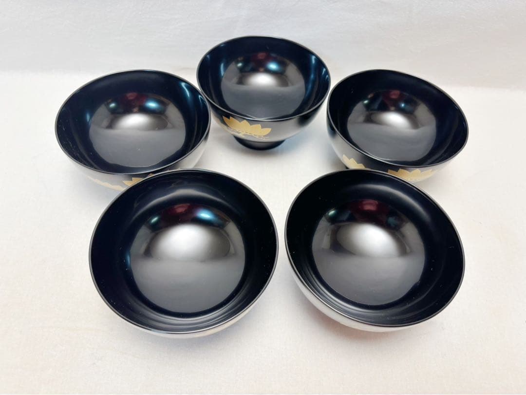 未使用 懐石道具 木製黒真塗り 本堅地 松蒔絵 吸物椀 5客揃 共箱