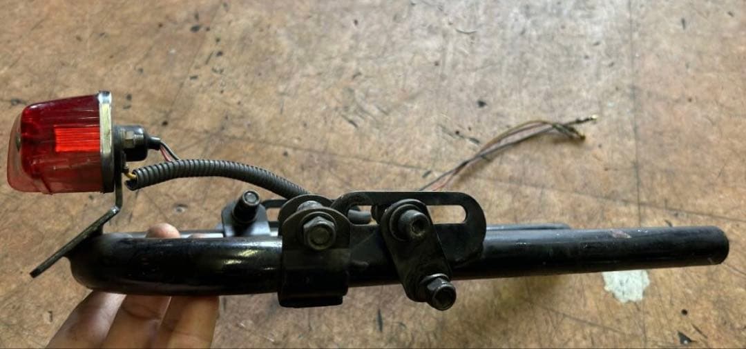 POSH ループフレームフェンダーレス ルーカスランプ SR400/SR500