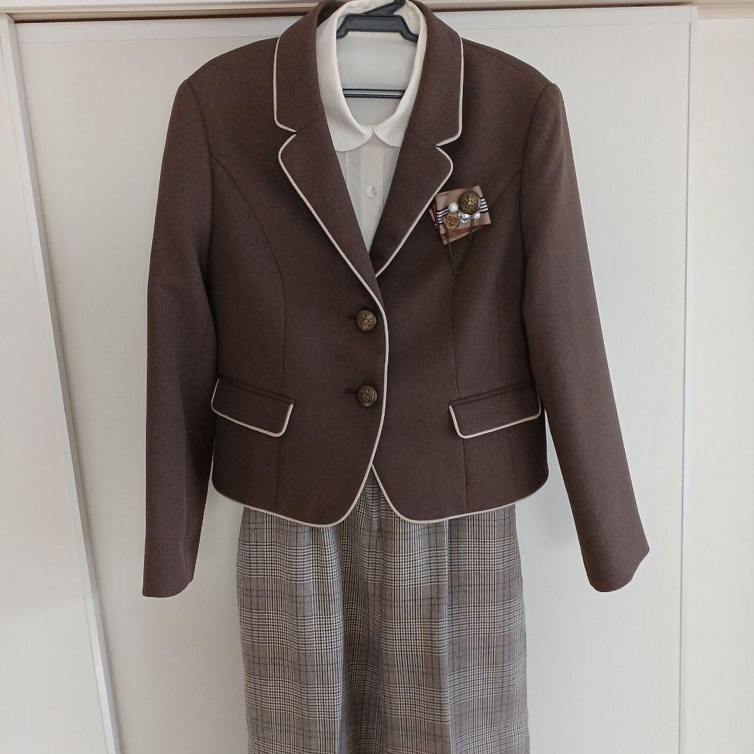 ELLE en noir　パンツスーツ　150センチ