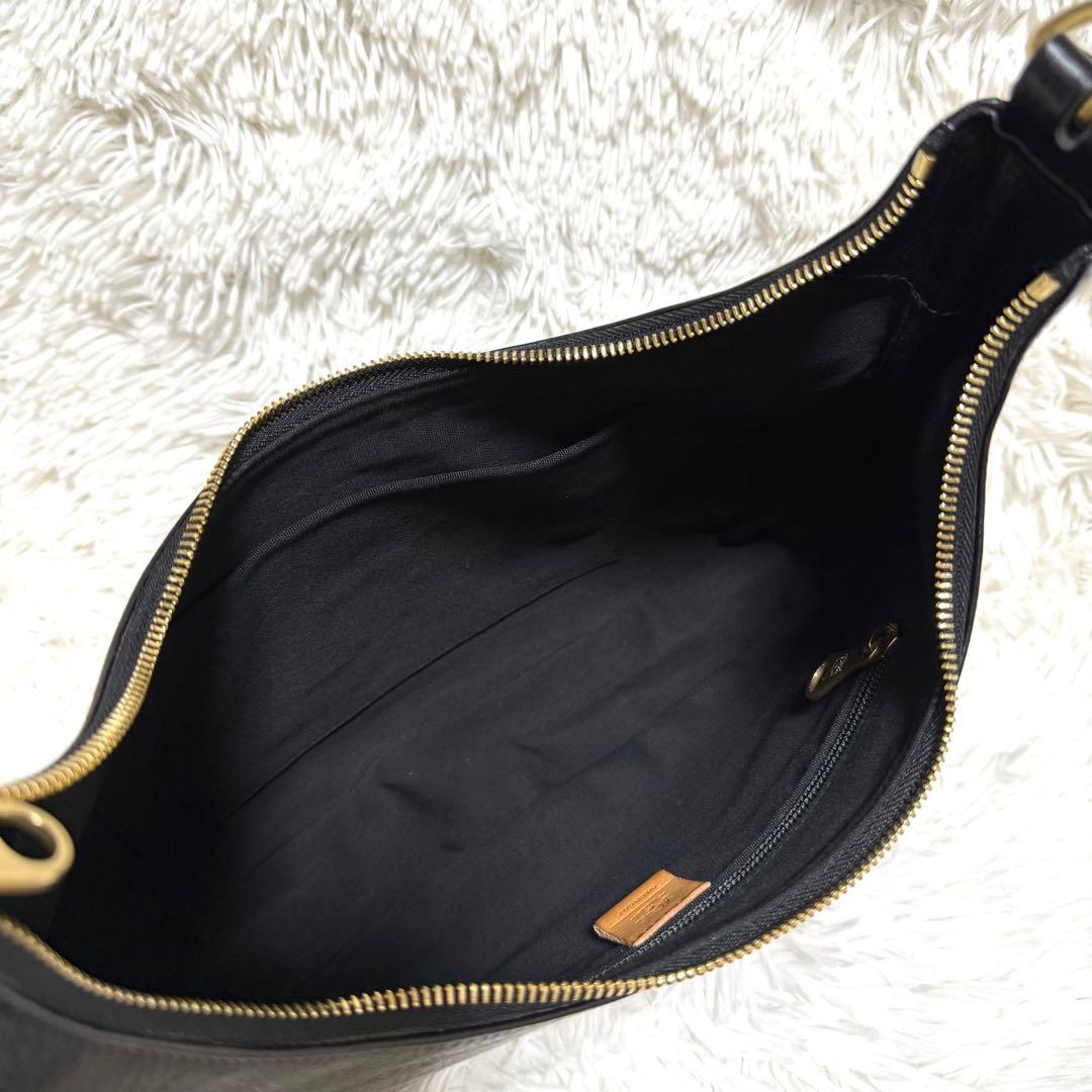 美品 イルビゾンテ ハーフムーン ワンショルダー ショルダーバッグ 新タグ 現行