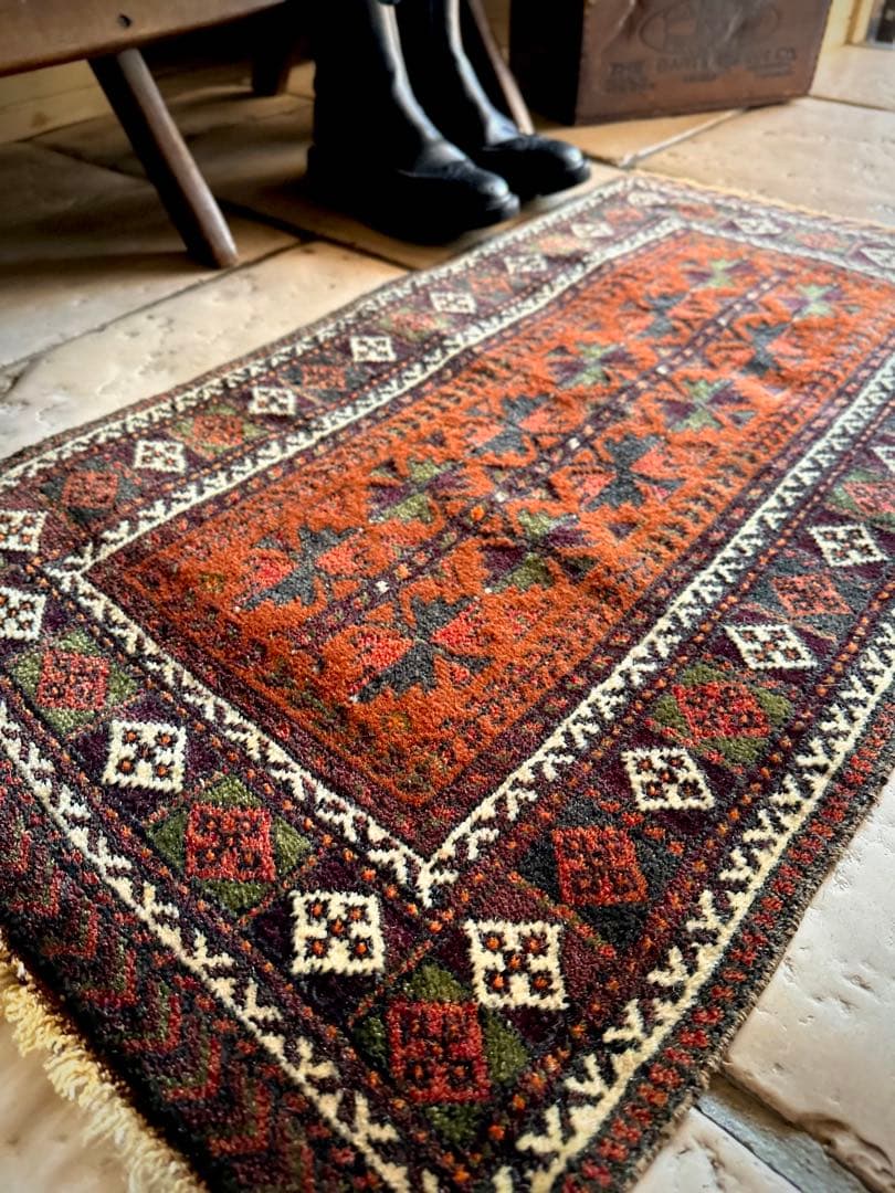 トライバルラグ　ヴィンテージラグ　バルーチ族　シスターン　ザボール　プリミティブ