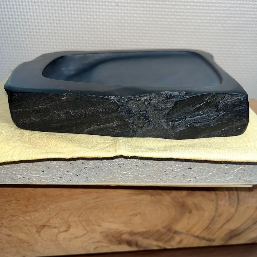 ⭕️雨畑硯　芳龍硯　芳龍閣硯舖　未使用に近い美品　自然硯　石紋綺麗　小四六寸